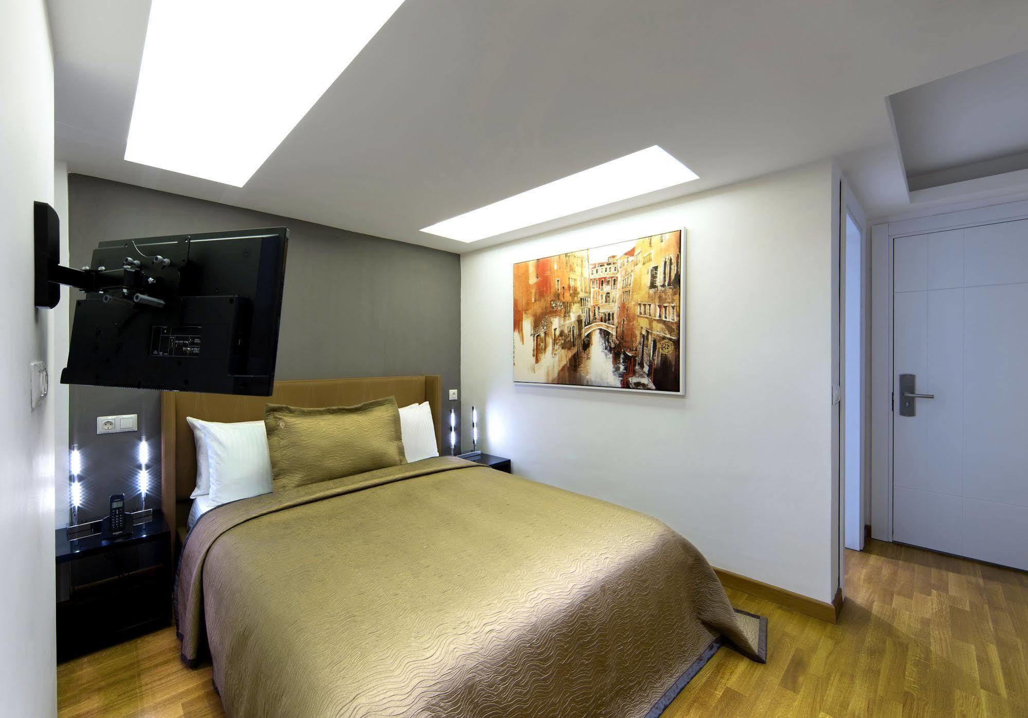 The Place & 5* Istambul